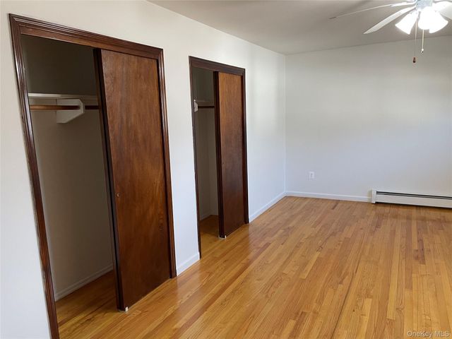 152 N Fulton Avenue, Lindenhurst, NY 11757