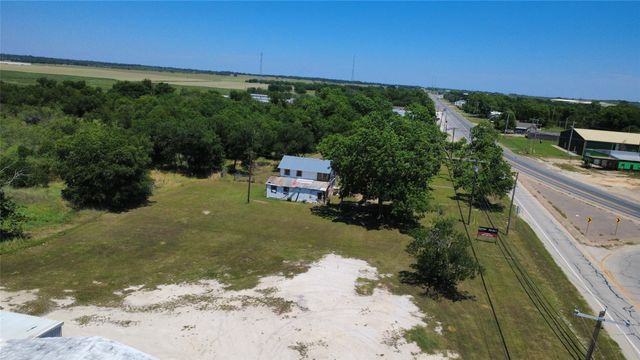 619 & 621 E Jefferson Avenue, Whitney, TX 76692