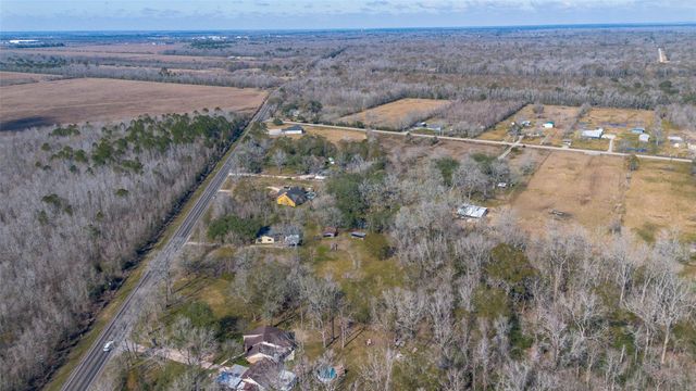 4935 Fm 1409, Dayton, TX 77535