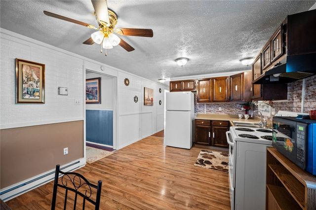 1152 W Gibson Ave, Connellsville, PA 15425