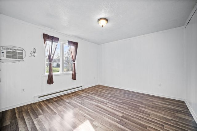 1152 W Gibson Ave, Connellsville, PA 15425