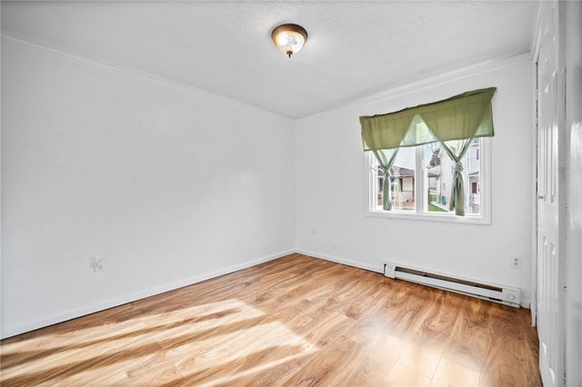 1152 W Gibson Ave, Connellsville, PA 15425