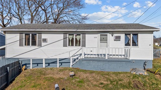 1152 W Gibson Ave, Connellsville, PA 15425