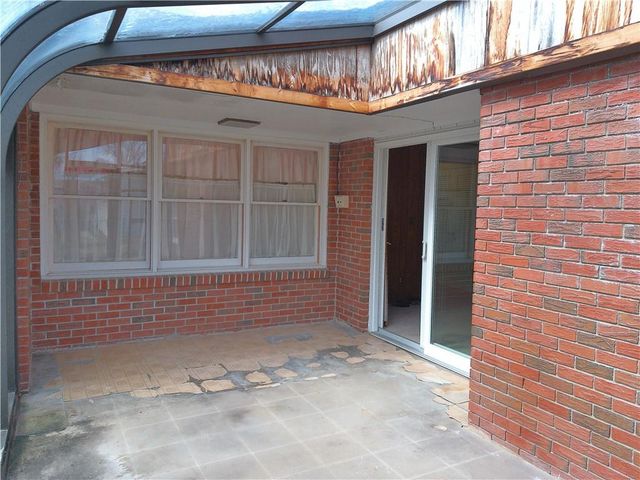 1 Holly Lane, Paola, KS 66071