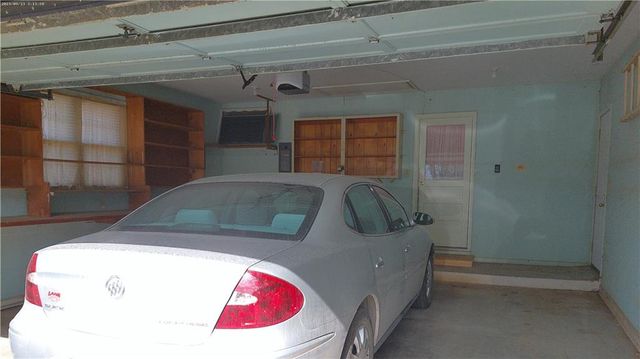 1 Holly Lane, Paola, KS 66071