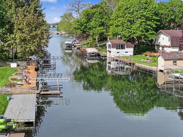 30248 Forest DRIVE, Burlington, WI 53105