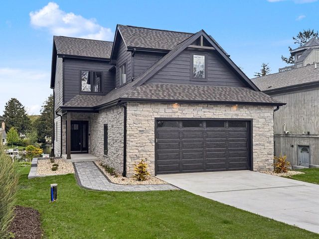 30248 Forest DRIVE, Burlington, WI 53105