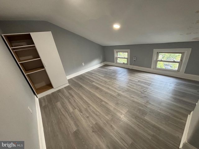 16 E FEDERAL ST, Burlington, NJ 08016