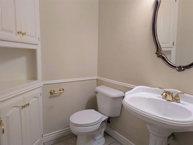 214 Boulevard Du Lac, Norman, OK 73071