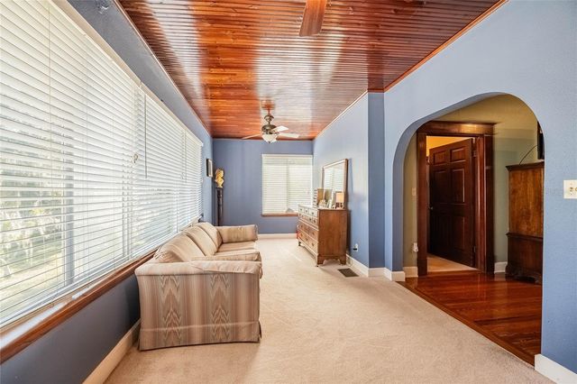 102 S LAKESHORE BOULEVARD, Lake Wales, FL 33853