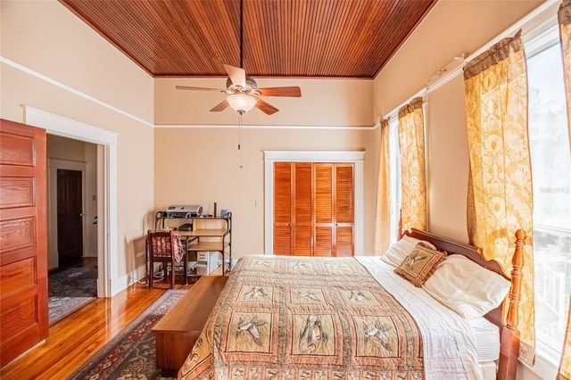 102 S LAKESHORE BOULEVARD, Lake Wales, FL 33853