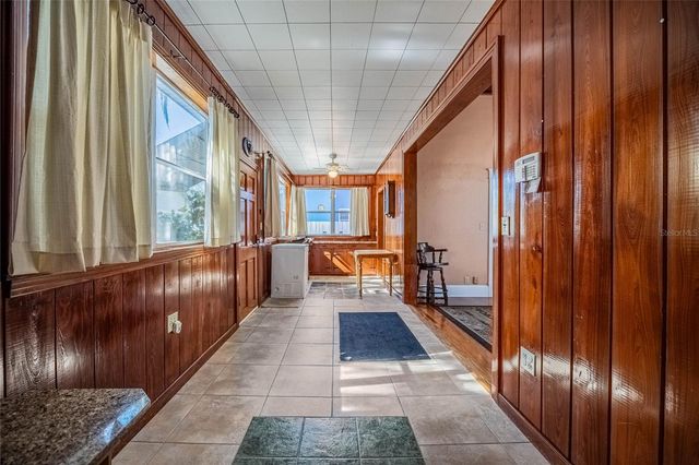 102 S LAKESHORE BOULEVARD, Lake Wales, FL 33853