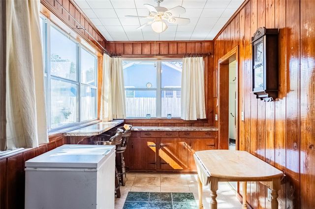 102 S LAKESHORE BOULEVARD, Lake Wales, FL 33853