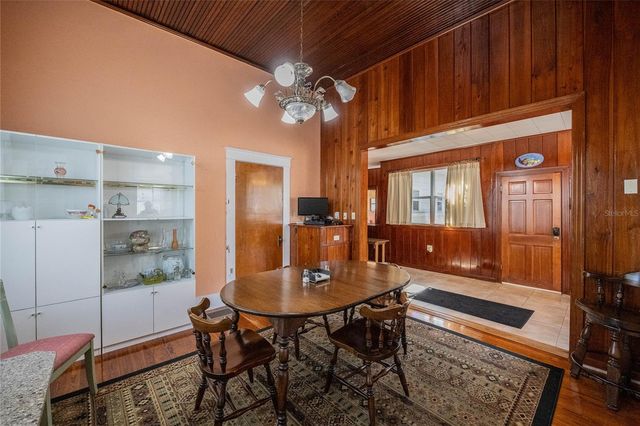 102 S LAKESHORE BOULEVARD, Lake Wales, FL 33853