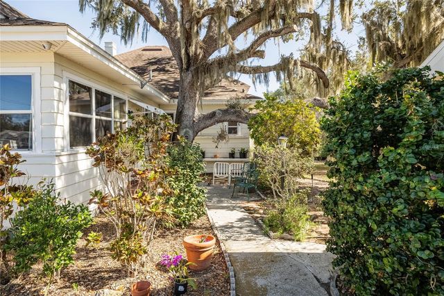 102 S LAKESHORE BOULEVARD, Lake Wales, FL 33853