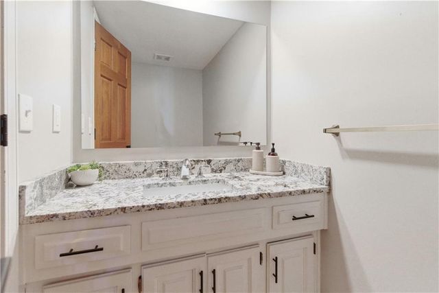 222 NW Locust Street, Lee's Summit, MO 64064