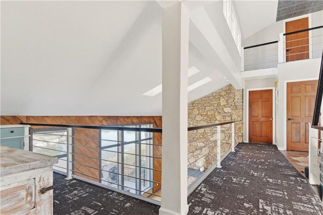 222 NW Locust Street, Lee's Summit, MO 64064