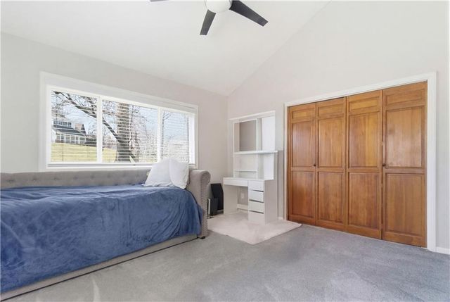 222 NW Locust Street, Lee's Summit, MO 64064