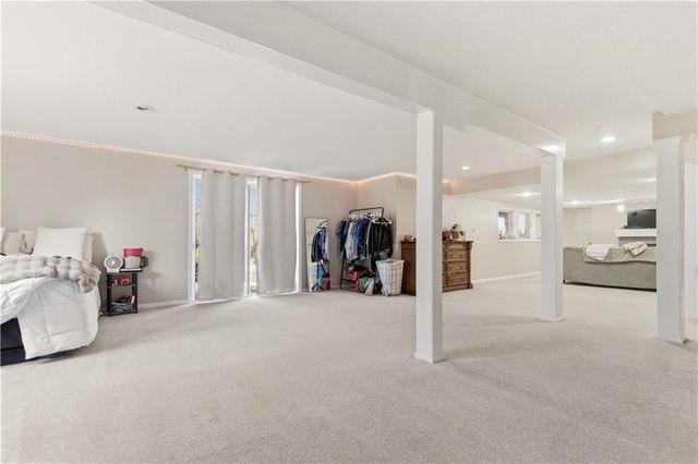 222 NW Locust Street, Lee's Summit, MO 64064