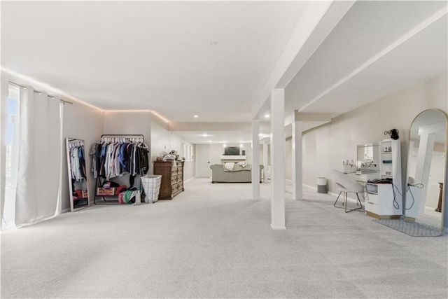 222 NW Locust Street, Lee's Summit, MO 64064