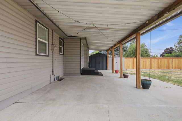 4112 W Wellesley Ave, Spokane, WA 99205