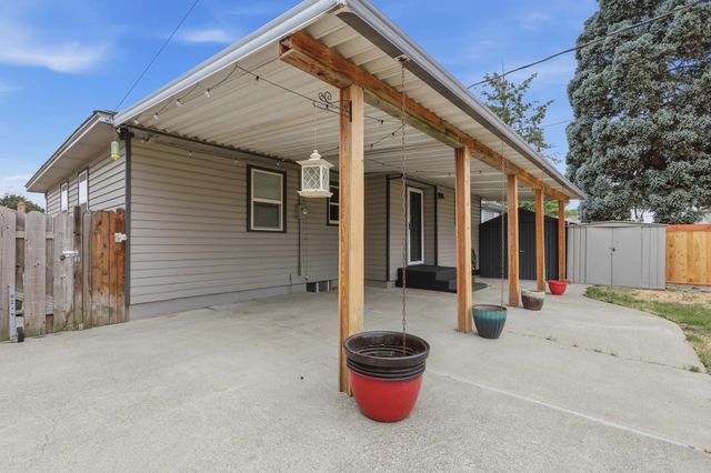 4112 W Wellesley Ave, Spokane, WA 99205