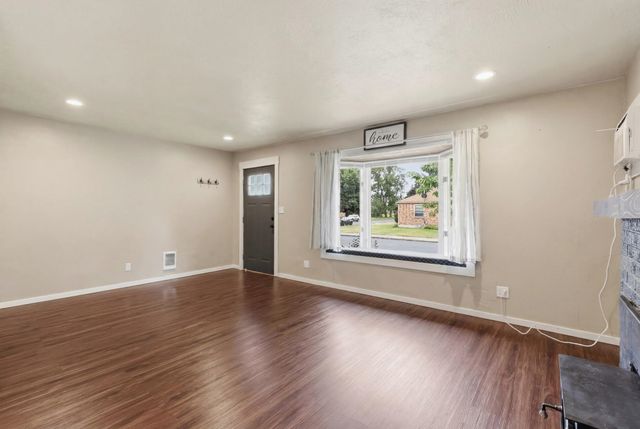 4112 W Wellesley Ave, Spokane, WA 99205