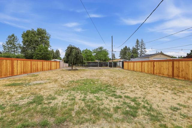 4112 W Wellesley Ave, Spokane, WA 99205