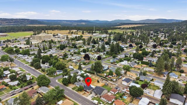 4112 W Wellesley Ave, Spokane, WA 99205