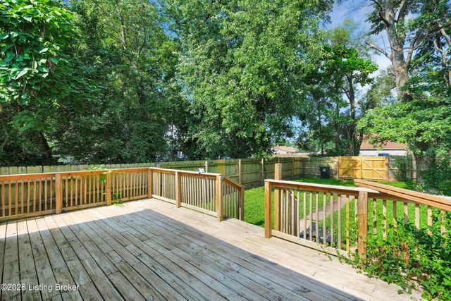 214 N 26th St, Louisville, KY 40212
