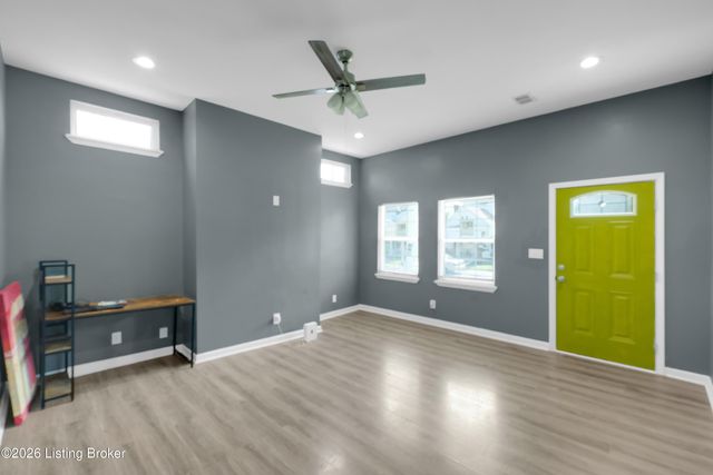 214 N 26th St, Louisville, KY 40212