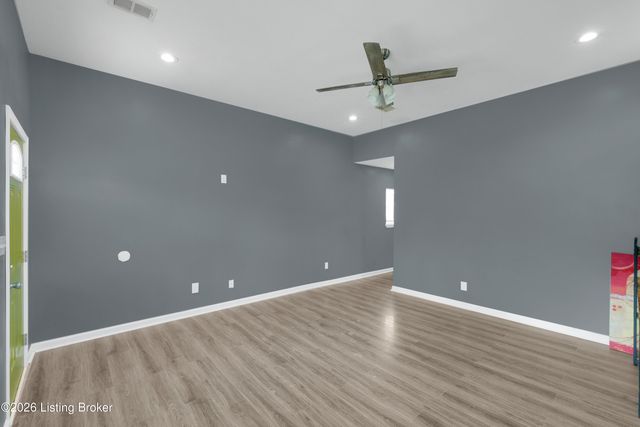 214 N 26th St, Louisville, KY 40212
