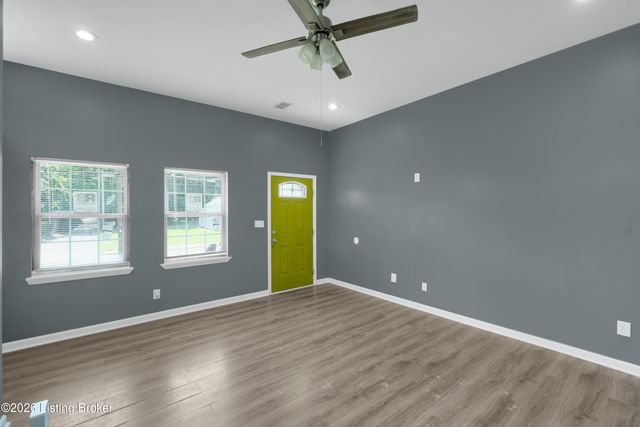 214 N 26th St, Louisville, KY 40212