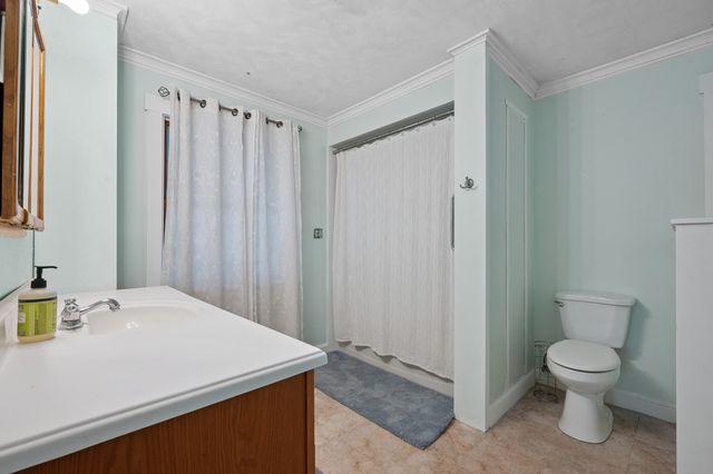41 Linden Road, Conway, NH 03860