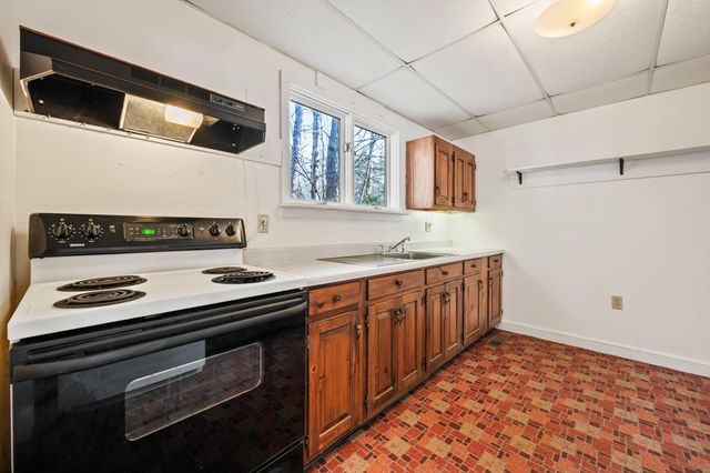 41 Linden Road, Conway, NH 03860