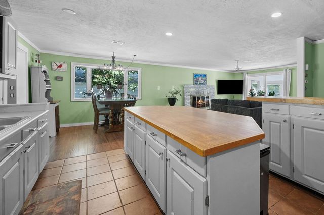 41 Linden Road, Conway, NH 03860