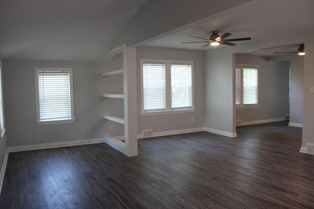 22700 Arcadia Street, St Clair Shores, MI 48082