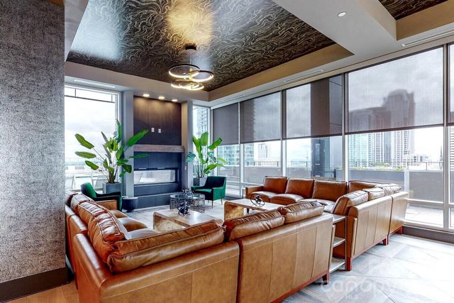 500 W Trade Street A1.T, Charlotte, NC 28202