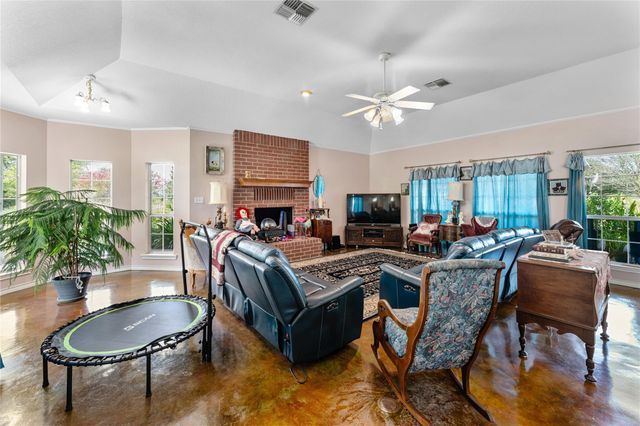 14935 Highway 36, Needville, TX 77461
