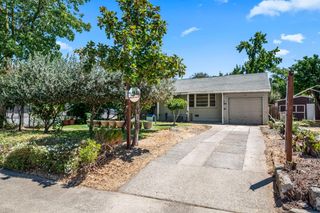 1204 El Monte Ave, Sacramento, CA 95815