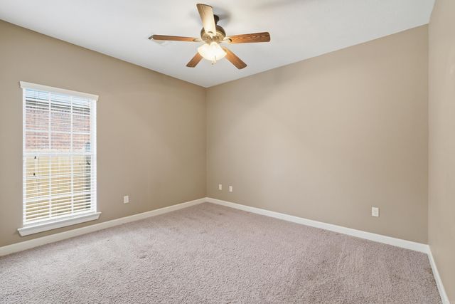 26 Oak Tree, Conway, AR 72034