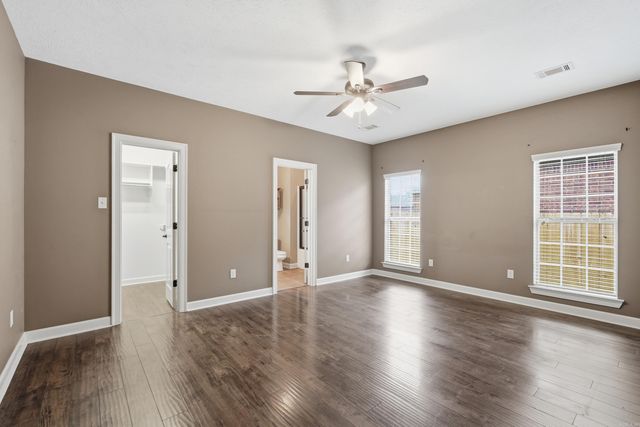 26 Oak Tree, Conway, AR 72034