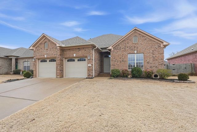 26 Oak Tree, Conway, AR 72034