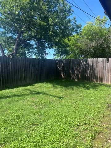 1712 San Rafael Street, Fort Worth, TX 76134