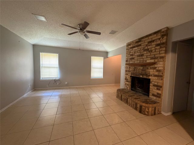 1712 San Rafael Street, Fort Worth, TX 76134