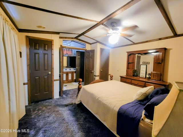 74 Woodlief Drive, Elizabethtown, NC 28337