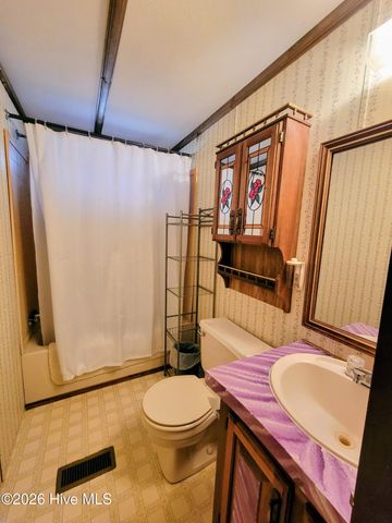 74 Woodlief Drive, Elizabethtown, NC 28337