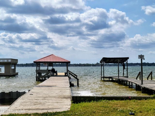 74 Woodlief Drive, Elizabethtown, NC 28337