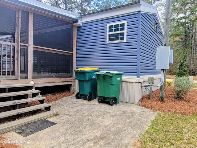 74 Woodlief Drive, Elizabethtown, NC 28337