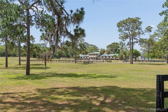 4350 W Horseshoe Drive, Beverly Hills, FL 34465